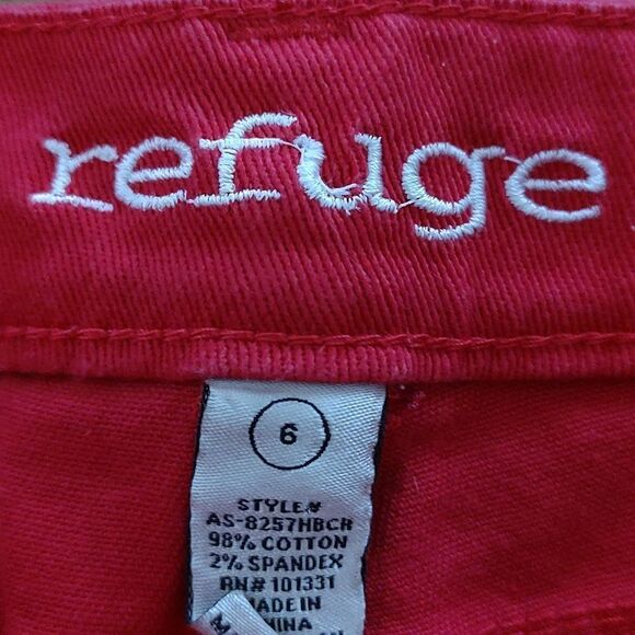 Refuge red denim jean  short shorts rough hem   Sz 6 - Picture 5 of 5